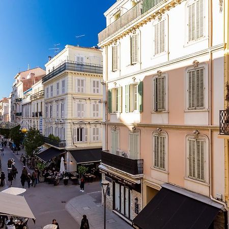 Centrally Located Modern 2 Bed Apartment In Cannes With Aircon And High Ceilings And Modern Design 696 Екстер'єр фото