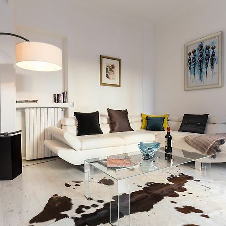Centrally Located Modern 2 Bed Apartment In Cannes With Aircon And High Ceilings And Modern Design 696 Екстер'єр фото
